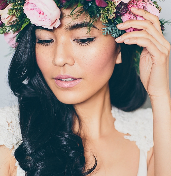 Wedding hair with flowers styles